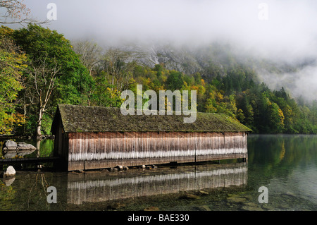 Le hangar à bateaux, Bodensee, parc national de Berchtesgaden, en Bavière, Allemagne Banque D'Images