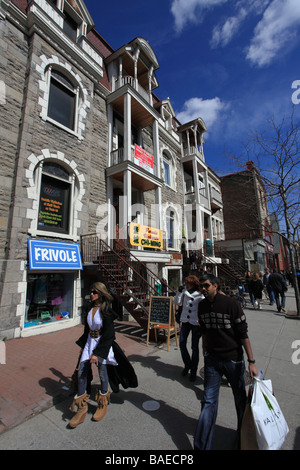 Canada Québec Montréal rue St Denis rue les gens Banque D'Images