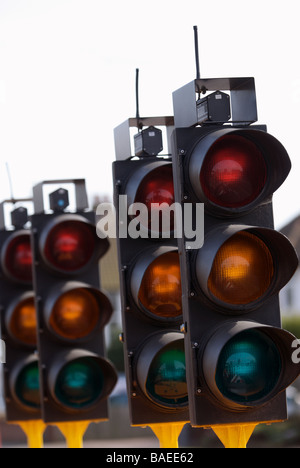 Un ensemble de feux de circulation temporaires, Ipswich, Suffolk, UK. Banque D'Images