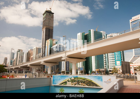 Haute tour exclusif à Dubaï l'évolution de bloc Banque D'Images