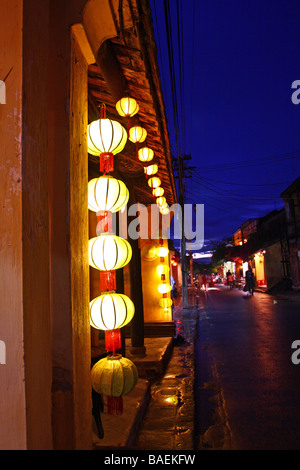 Scène de nuit. Lantern shop à Hoi An, au Vietnam. En Asie du sud-est Banque D'Images