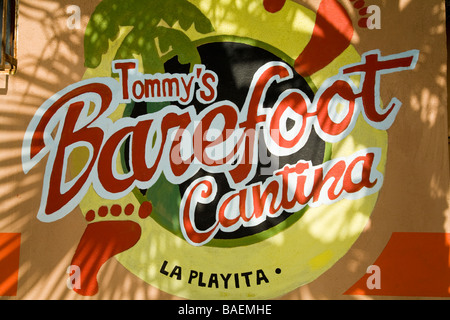 Mexique La Playita peintes pour Tommy s restaurant Cantina Barefoot Banque D'Images