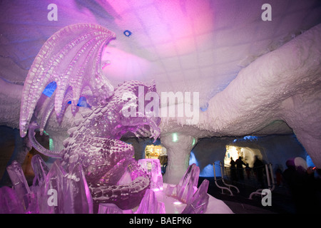 Un dragon de glace sculpture en Ski Dubaï,UEA Banque D'Images