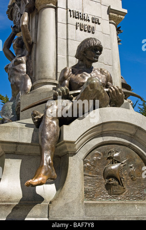 Le pied de l'Indien sur le mémorial à Hernando de Magallanes. Plaza Munoz Gamero Gouverneur Benjamin, Punta Arenas, Chili. Banque D'Images