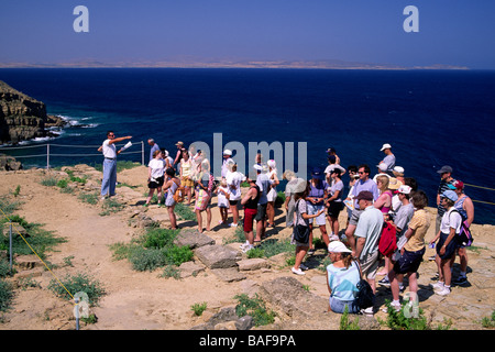 Grèce, Iles Egéennes du Nord-est, Limnos, Sanctuaire de la Kabeiroi, touristes Banque D'Images