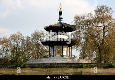 La Pagode de la paix japonais Battersea Park London 2009 Banque D'Images