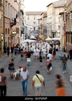 Corso Vanucci à Pérouse, en Italie. Banque D'Images