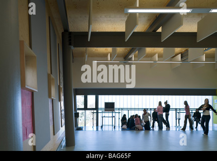 Le Parlement Hill School, Londres, Royaume-Uni, Haverstock Associates LLP, la colline du Parlement, école de danse de classe. Banque D'Images