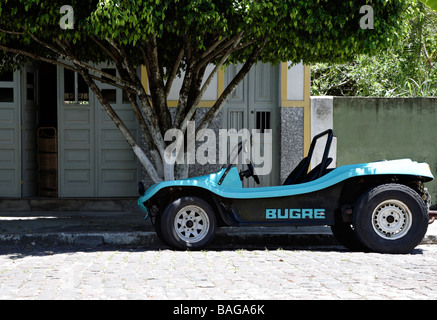 Beach buggy sur la rue de Bahia Canavieiras Brésil Amérique du Sud Banque D'Images