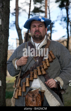 Guerre Civile Anglaise Sealed Knot Coventry Les Artistes Du Mouvement Presbytérien Écossais. Fraser's Dragoons au château de Braemar. Aberdeenshire, Écosse Banque D'Images