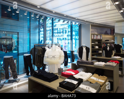 Armani, Liverpool, Royaume-Uni, Gf Holdings, Armani. Banque D'Images