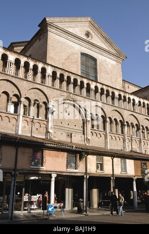 Italie Emilie Romagne Ferrare La Piazza Trento e Trieste Banque D'Images