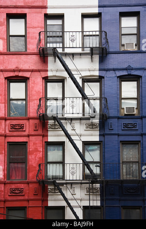 Appartements à New York Manhattan salon peint en rouge blanc et bleu, dans un sens patriotique Banque D'Images