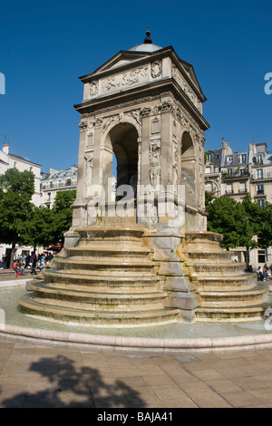 Fontaine des Saints Innocents (les innoncents Fontaine) Les Halles, Paris, France Banque D'Images