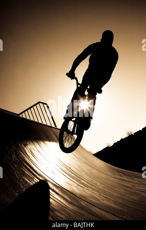Bike park sur une journée ensoleillée. Banque D'Images