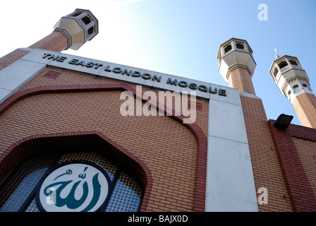 La East London Mosque in Whitechapel Road London Banque D'Images