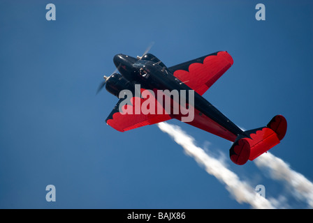 Le Twin Beech 18 d'Air Younkin n une manœuvre. Banque D'Images