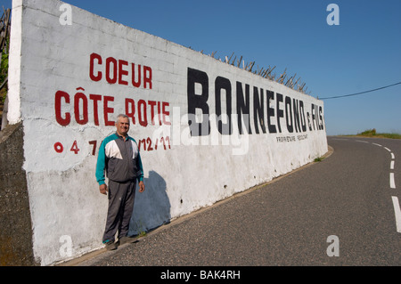 Gérard Bonnefond propriétaire Côte Rôtie domaine g bonnefond ampuis Rhône France Banque D'Images