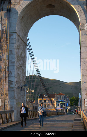 Passerelle Marc Seguin, les chaînes du pont sur le rhône hermitage rhone france Banque D'Images