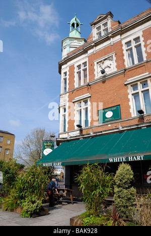 Le White Hart Pub à Mile End Whitechapel Road Londres E1 Banque D'Images