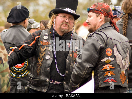 Groupe de motards polonaise de rouler en attente club polonais de Chicago Parade Banque D'Images