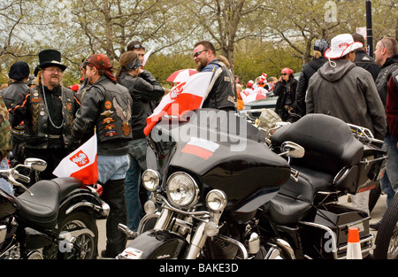 Groupe de motards polonaise de rouler en attente club polonais de Chicago Parade Banque D'Images