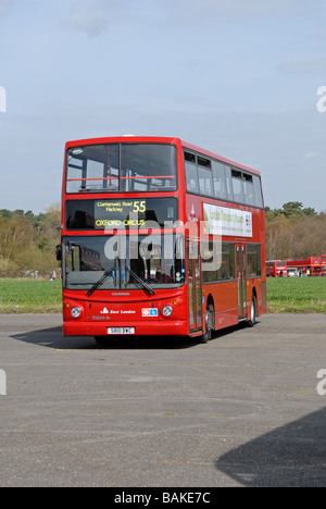 Trois quart vue avant du S801 sur une diligence est de Londres TA1 un 1954 avec un châssis Alexander ALX 400 ce corps Banque D'Images