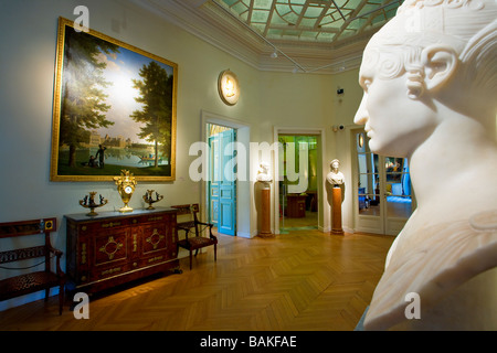 France, Paris, Musée Marmottan, meubles de style Empire Banque D'Images