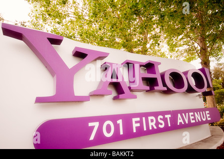 Yahoo signe sur le côté du siège social à San Jose. Banque D'Images