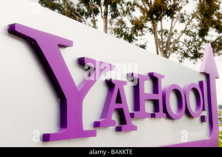 Yahoo signe sur le côté du siège social à San Jose. Banque D'Images