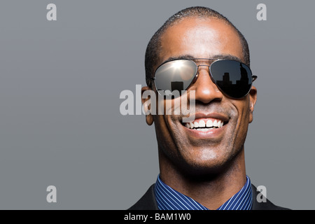 Businessman avec reflet dans les lunettes de Banque D'Images