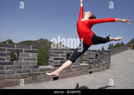 Portrait de gymnaste sur la Grande Muraille de Chine Banque D'Images
