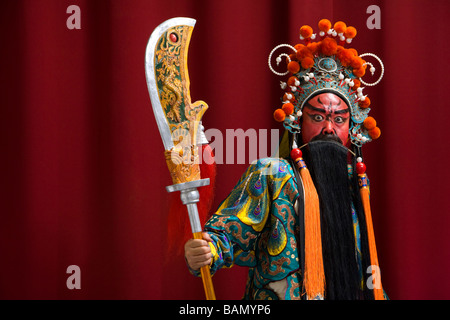 Guang Gong, ancien général chinois à Beijing Opera Costume, représente la protection et de la richesse Banque D'Images