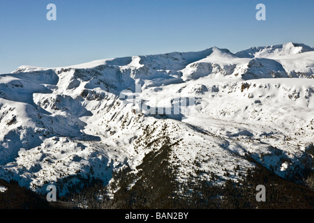 Vue aérienne de la région de Malyovitza (Malyovitsa), montagne de Rila, Balkans, Bulgarie Banque D'Images