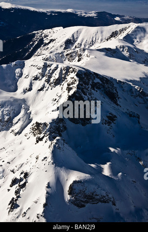 Vue aérienne de la région de Malyovitza (Malyovitsa), montagne de Rila, Balkans, Bulgarie Banque D'Images