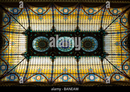 1906 vitrail de style Tiffany dome dans le Gran Hotel Ciudad de Mexico à Mexico, au Mexique. Banque D'Images