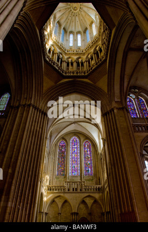 Intérieur de Cathédrale Notre Dame Coutances Normandie France Banque D'Images
