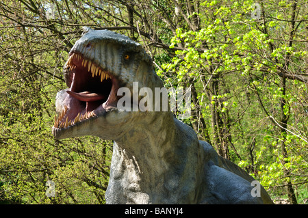 Tyrannosaurus rex avec la bouche ouverte à Bratislava ZOO Banque D'Images