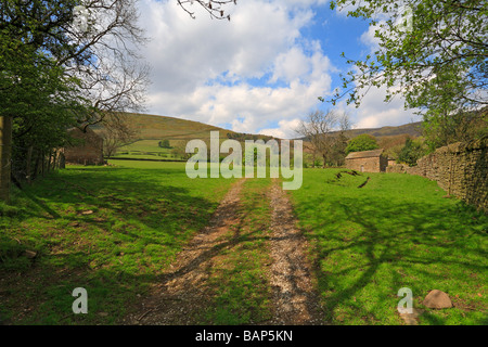 Avis de Kinder Scout de la Pennine Way, Edale, Derbyshire, Peak District National Park, Angleterre, Royaume-Uni. Banque D'Images