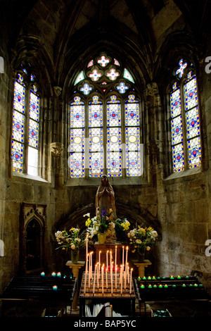 Intérieur de la Basilique St Sauveur Dinan Bretagne France Banque D'Images