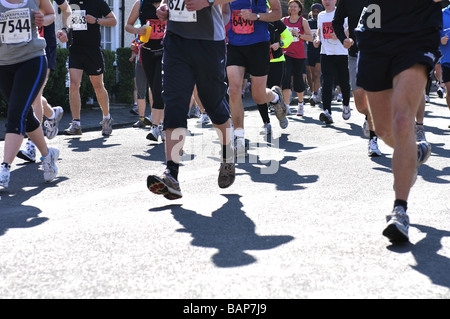 En 2009, les coureurs de marathon et demi-marathon Shakespeare, UK Banque D'Images