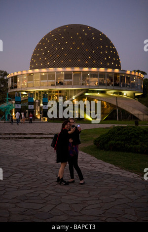 Buenos Aires Planétarium Galileo Galilei à Palerme où un Puro Diseño foire de conception est en cours. Banque D'Images