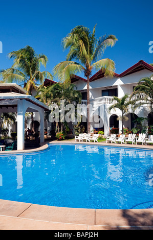 La piscine de l'hôtel Hôtel Zullymar à Tamarindo, Guanacaste, Costa Rica, Amérique Centrale Banque D'Images