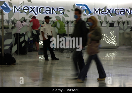 L'aéroport de Mexico au cours de la pandémie de grippe porcine Banque D'Images