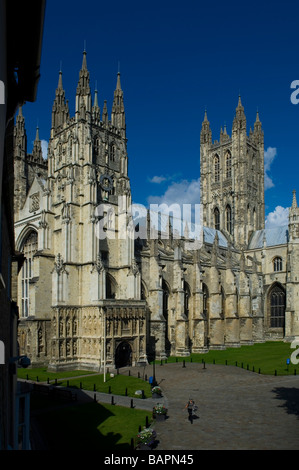 Extérieur de la Cathédrale de Canterbury depuis le sud-ouest. Kent. Sud Est de l'Angleterre. UK Banque D'Images