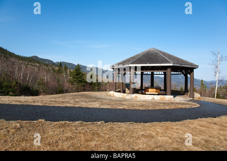 Un panorama le long de l'autoroute Kancamagus dans les Montagnes Blanches du New Hampshire, USA Banque D'Images