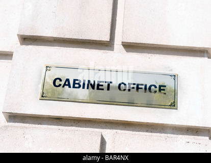 Le Bureau du Cabinet signe, Whitehall, Londres, UK Banque D'Images