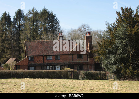 Un chalet dans le village de près de Dorking, Surrey Ockley Banque D'Images