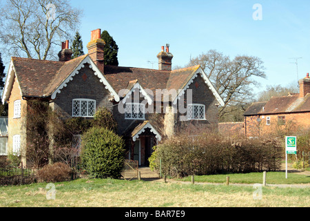 Un chalet dans le village de près de Dorking, Surrey Ockley Banque D'Images