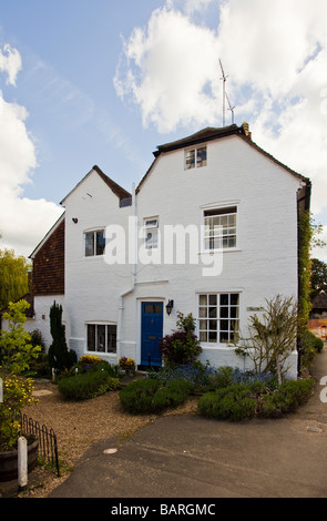 Bâtiment intéressant dans Shere village, Surrey Banque D'Images